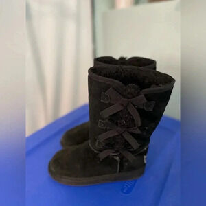 Black‎ Koolaburra Ugg boots with ribbons size 1 -S6